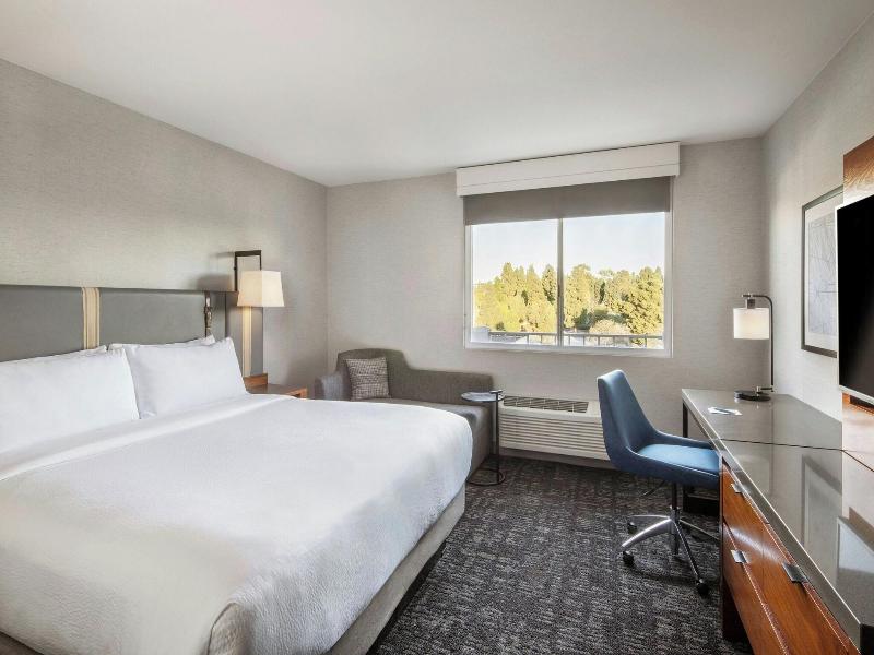 Four Points By Sheraton La Westside image
