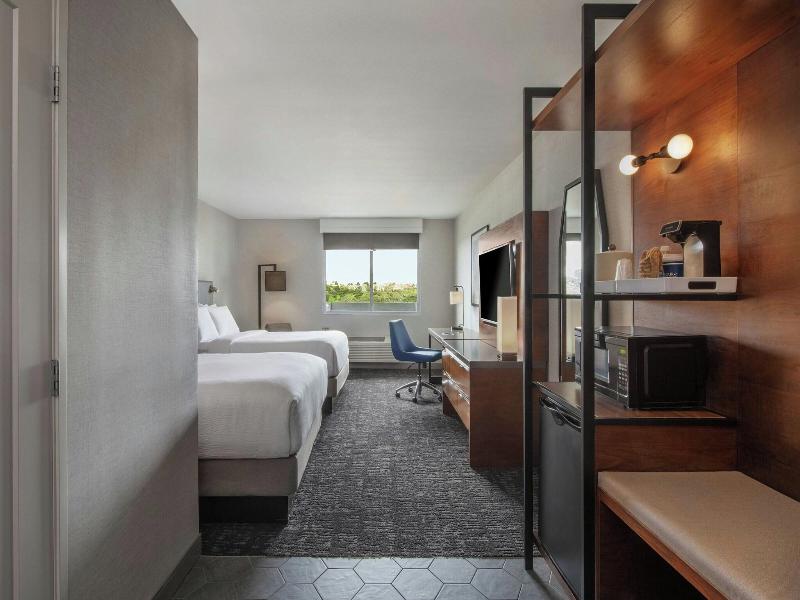 Four Points By Sheraton La Westside image