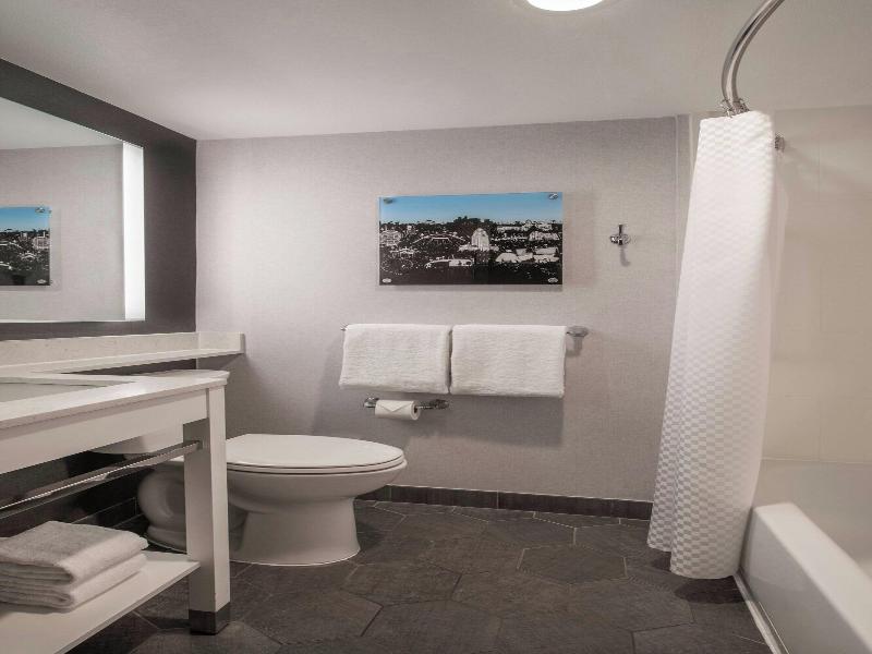 Four Points By Sheraton La Westside image