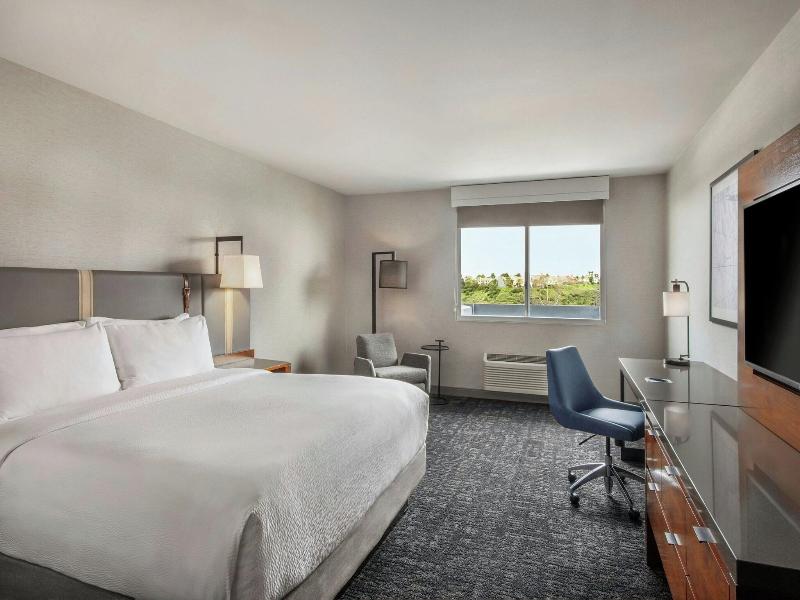 Four Points By Sheraton La Westside image