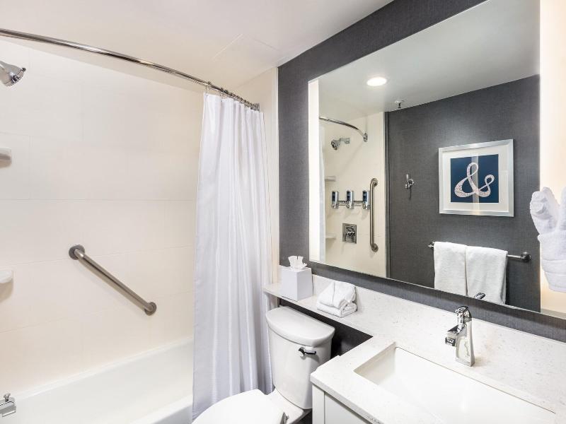 Four Points By Sheraton La Westside image