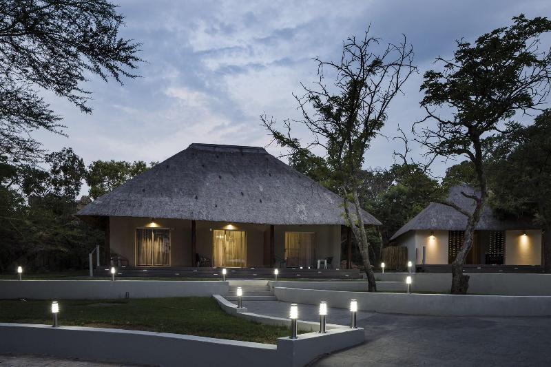 Monate Game Lodge