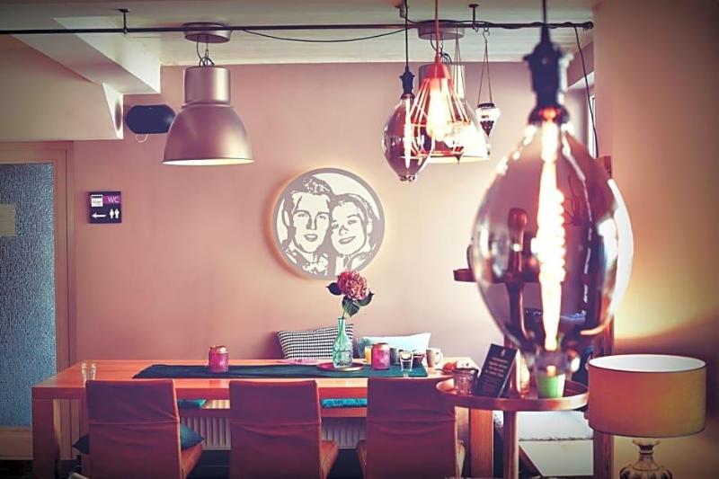 Melbo's Home image
