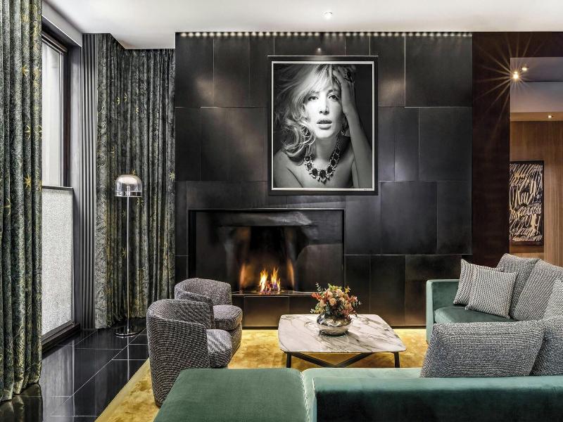 Bulgari London image
