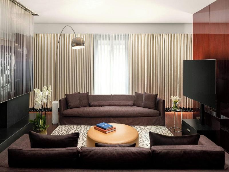 Bulgari London image