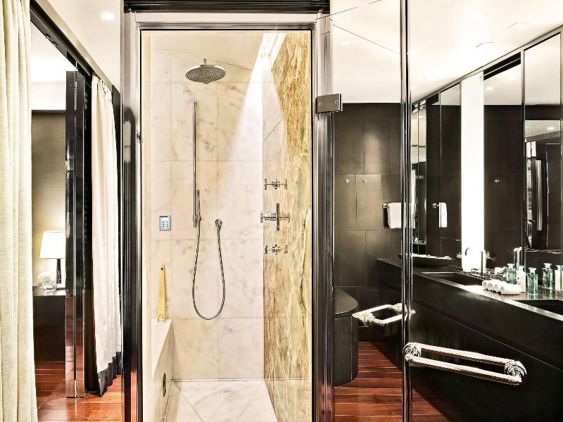 Bulgari London image