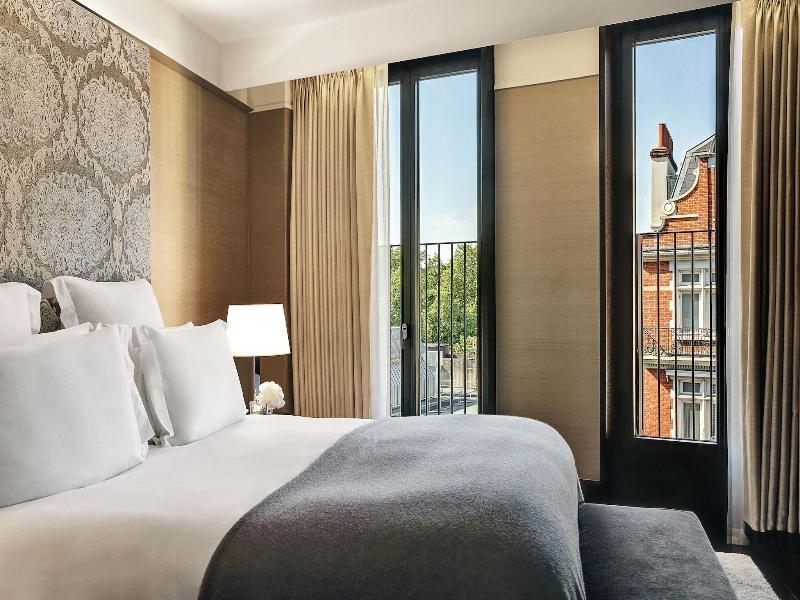 Bulgari London image