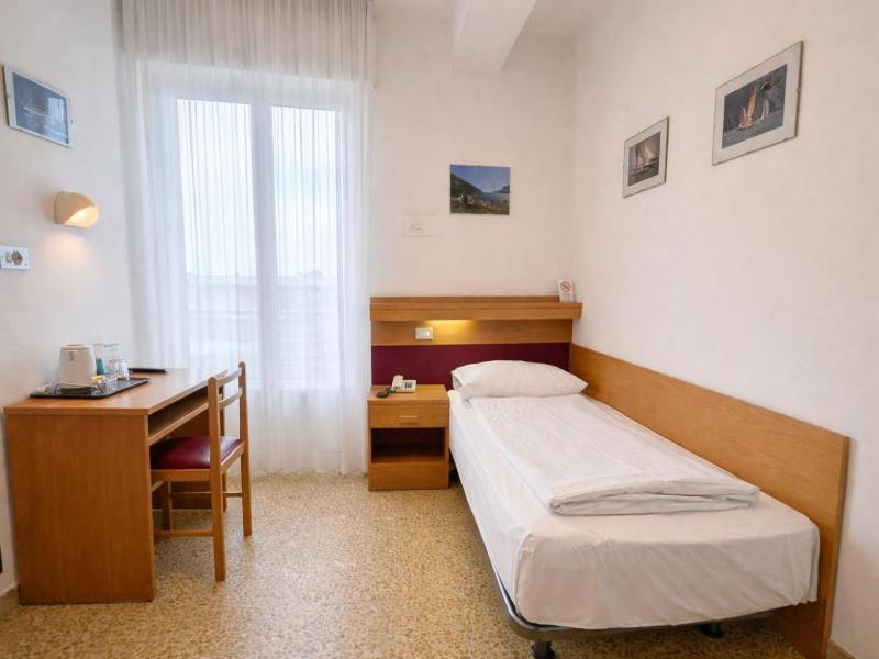 HOTEL VILLA CLARA image