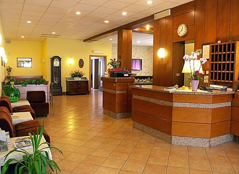HOTEL VILLA CLARA image
