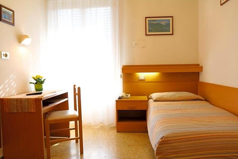 HOTEL VILLA CLARA image