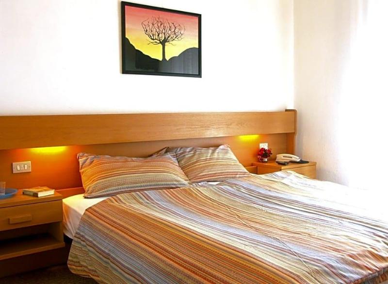 HOTEL VILLA CLARA image