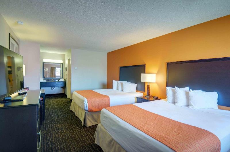 Howard Johnson by Wyndham North Platte