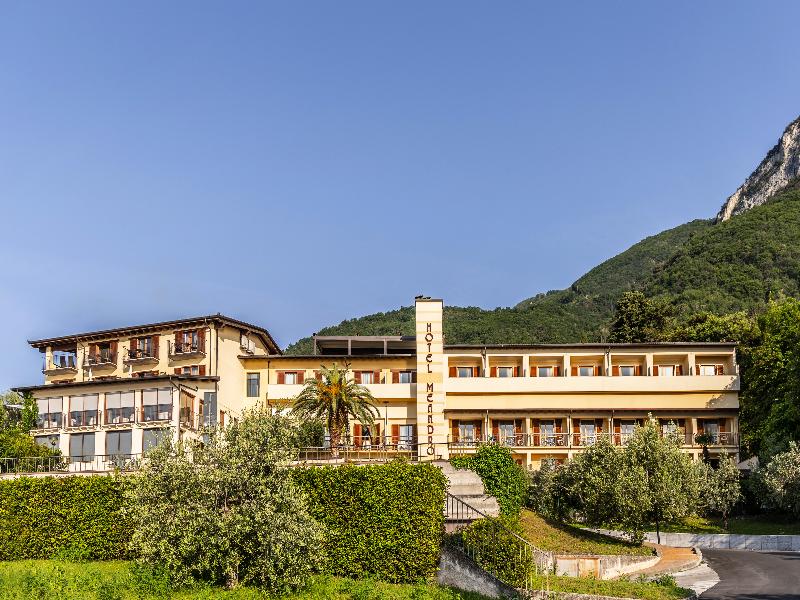 Meandro Lake View Hotel image
