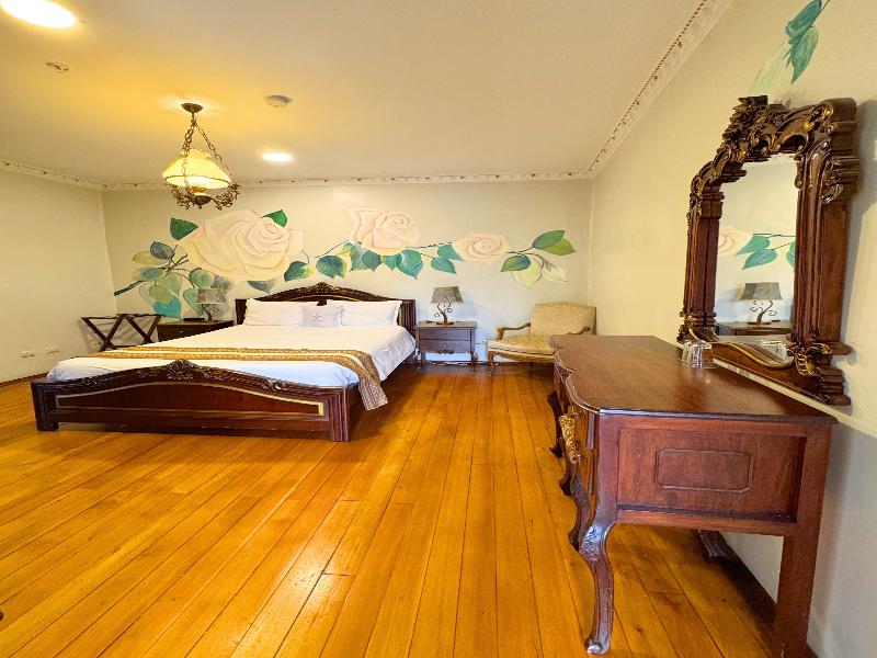 Boutique Los Balcones image