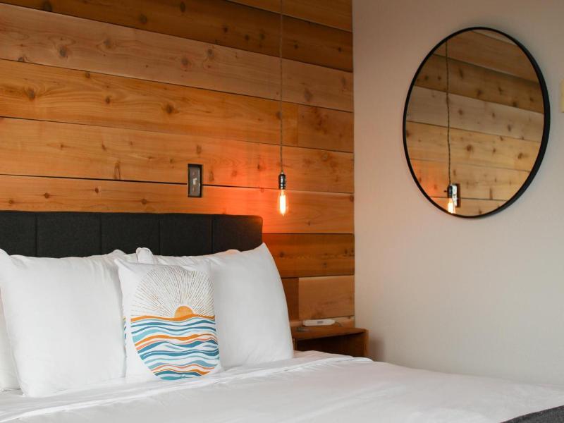 Adrift Hotel image