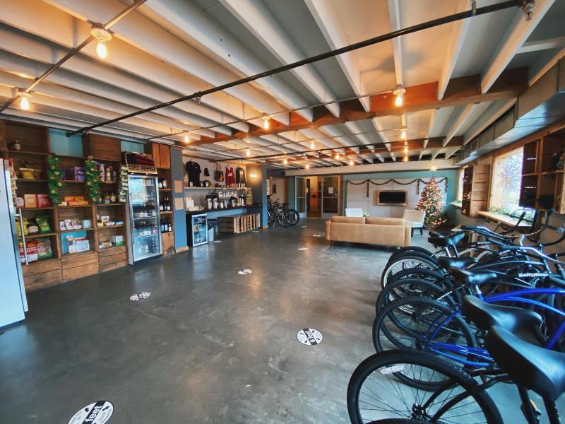 Adrift Hotel image