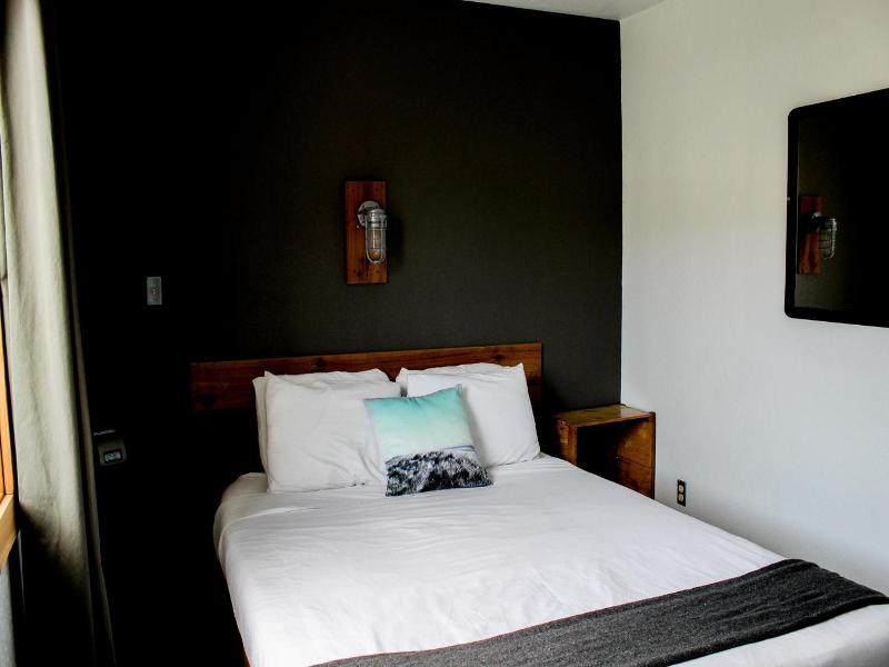 Adrift Hotel image