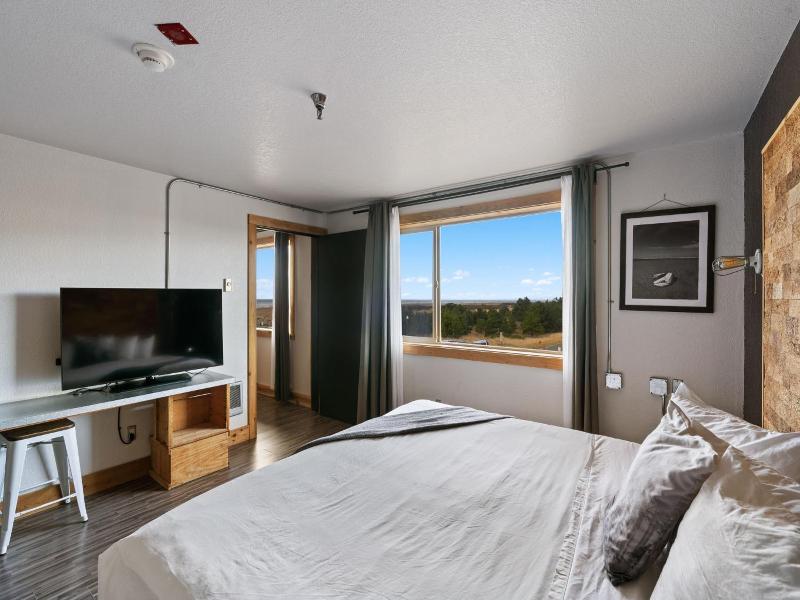 Adrift Hotel image