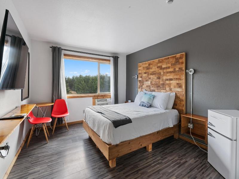 Adrift Hotel image