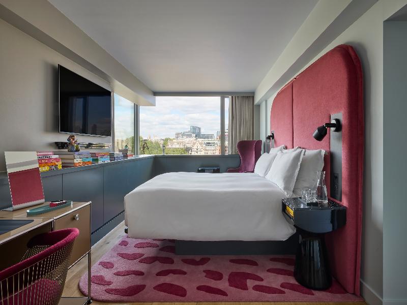 Sea Containers London image