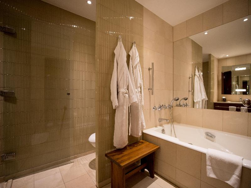Canary Riverside Plaza London, Vignette Collection image