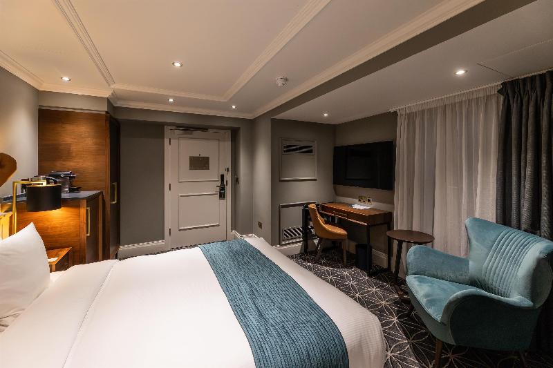 100 Queens Gate Hotel, Curio Collection By Hilton image