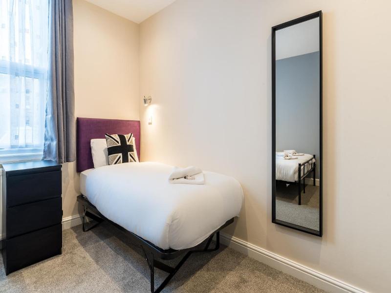 Royal London Hotel By Saba image