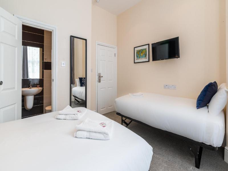 Royal London Hotel By Saba image