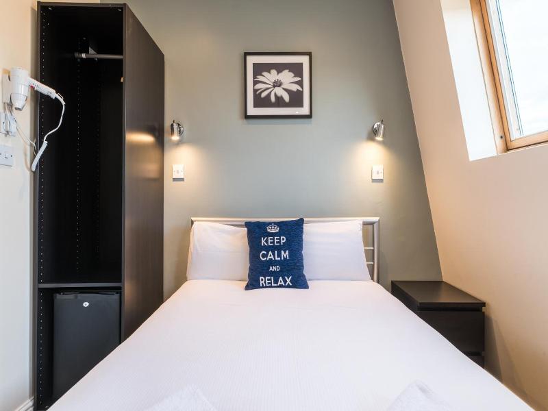 Royal London Hotel By Saba image