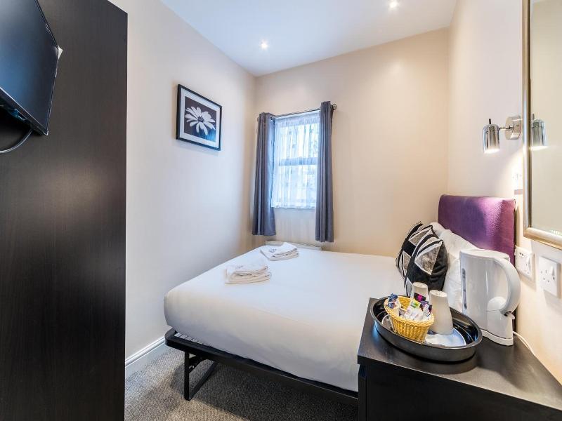 Royal London Hotel By Saba image