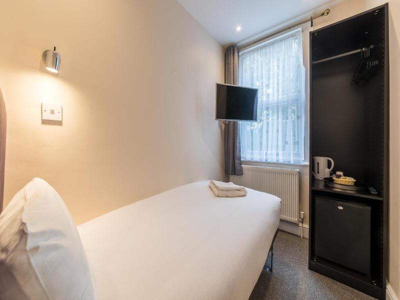 Royal London Hotel By Saba image