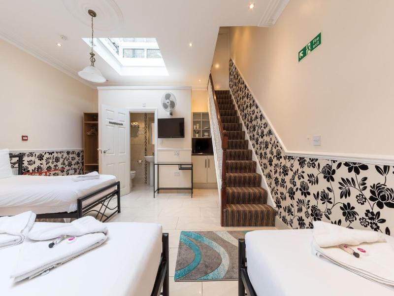 Royal London Hotel By Saba image