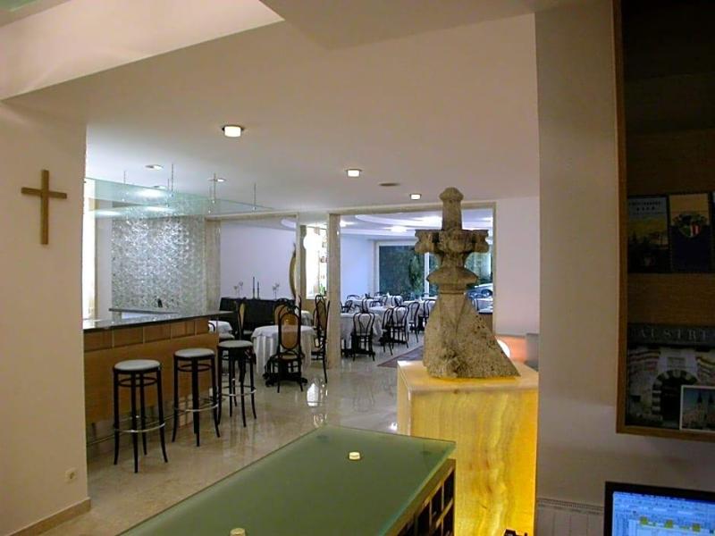 Dom image