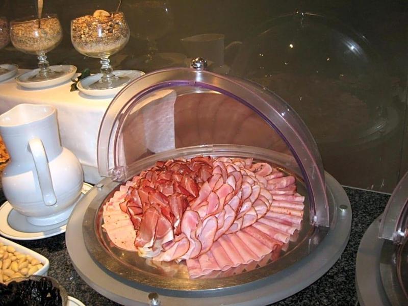 Dom image