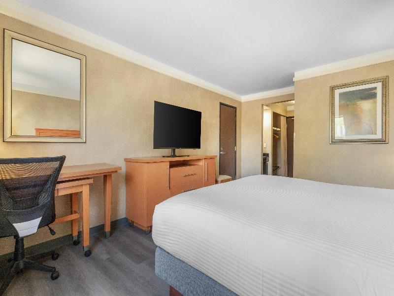 Best Western Davison Inn image