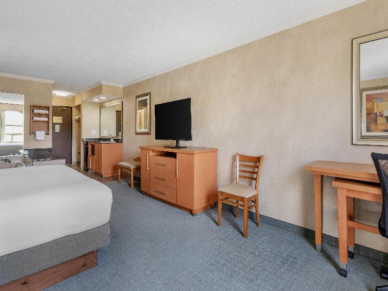 Best Western Davison Inn image
