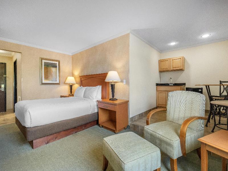 Best Western Davison Inn image