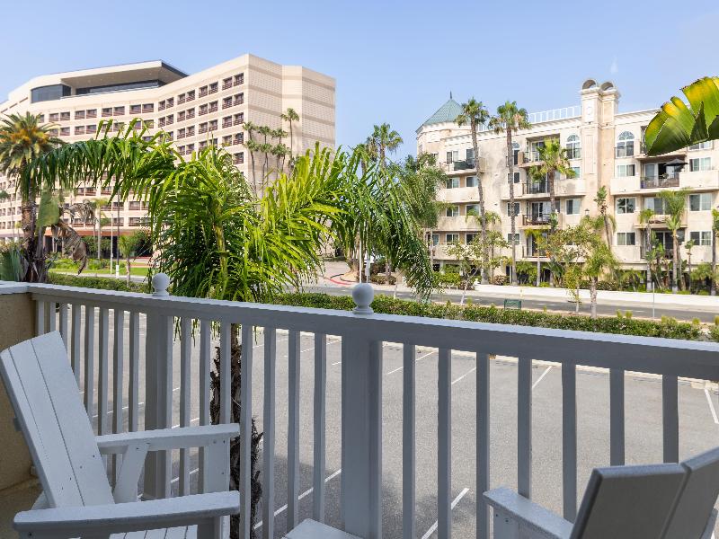 Jamaica Bay Inn Marina Del Rey, Tapestry by Hilton image