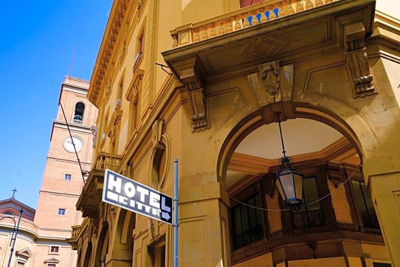 Hotel Città Livorno image
