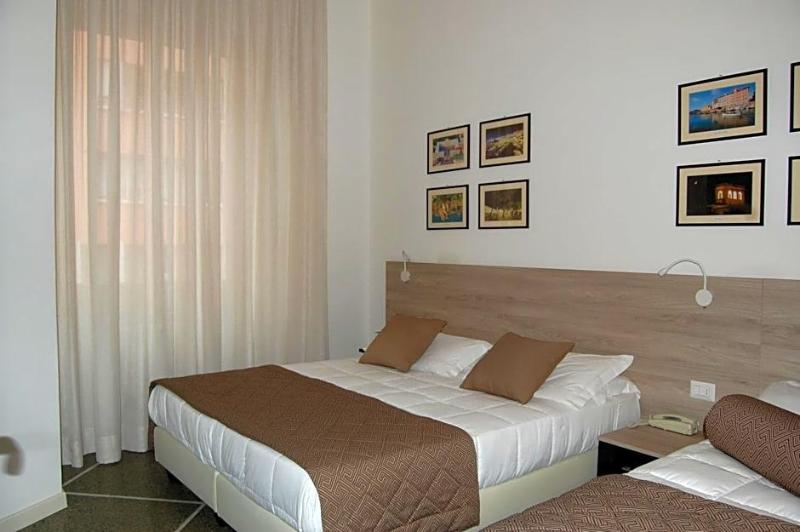 Hotel Città Livorno image