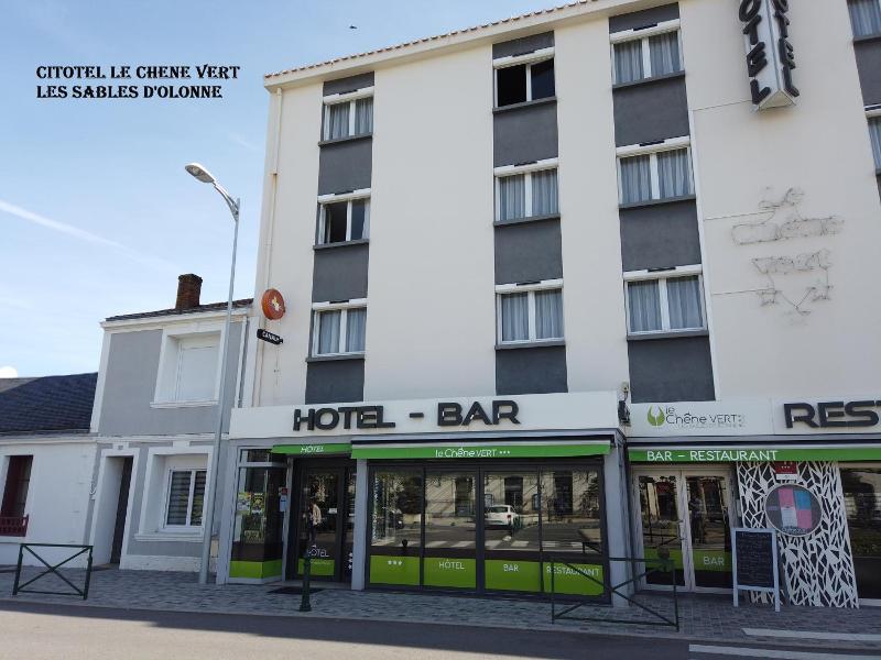 Le Chêne Vert  image