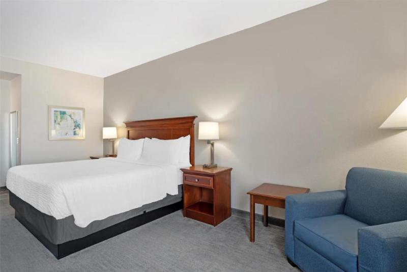 Best Western Plus Executive Hotel & Suites image
