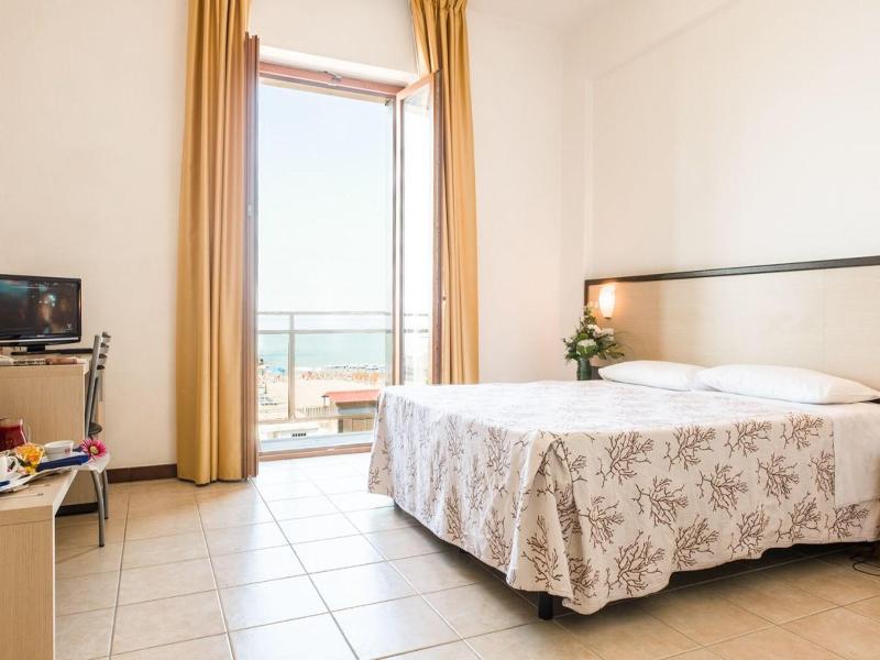 La Rondine image