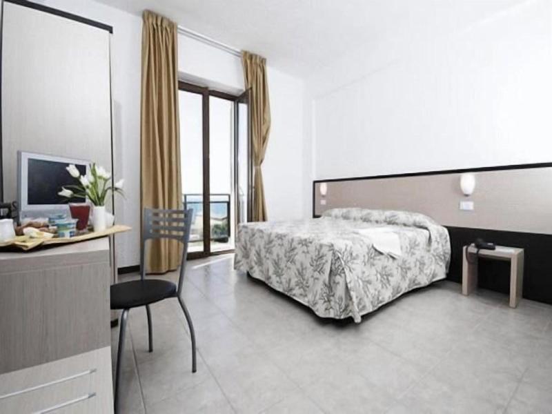 La Rondine image
