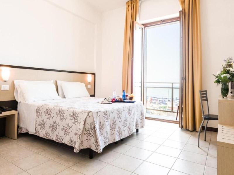 La Rondine image