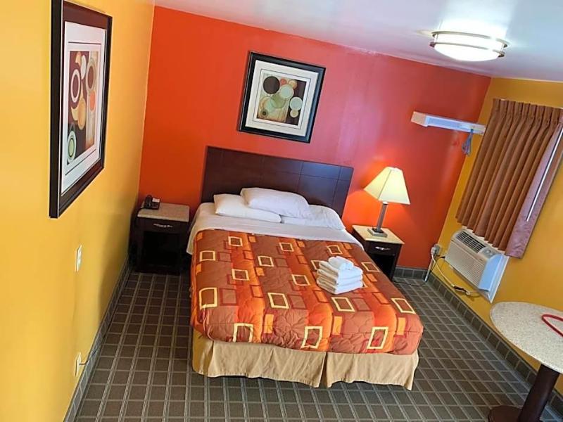 Scottish Inns Wrightstown image