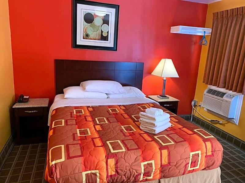 Scottish Inns Wrightstown image