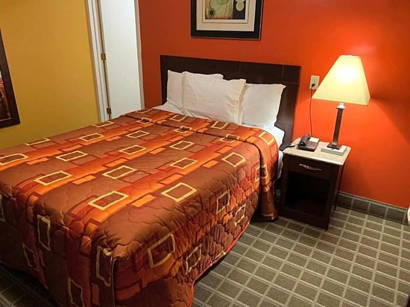 Scottish Inns Wrightstown image