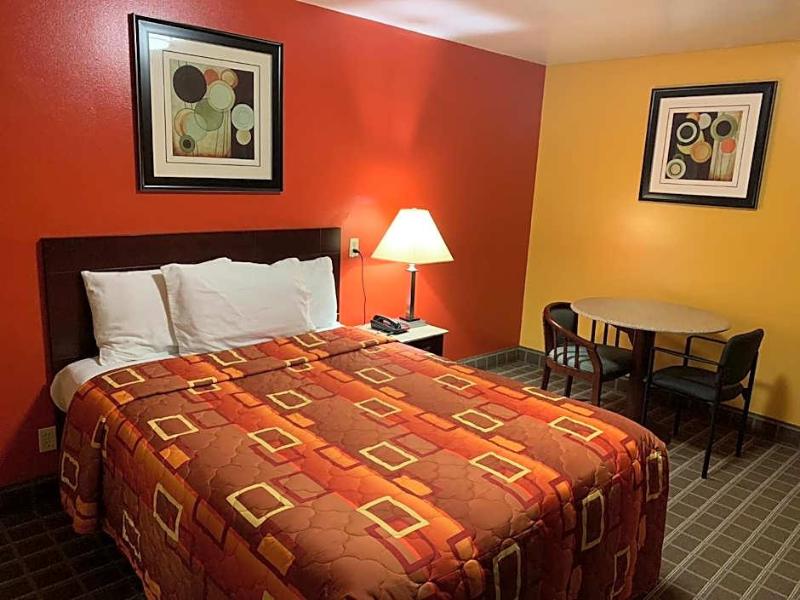 Scottish Inns Wrightstown image