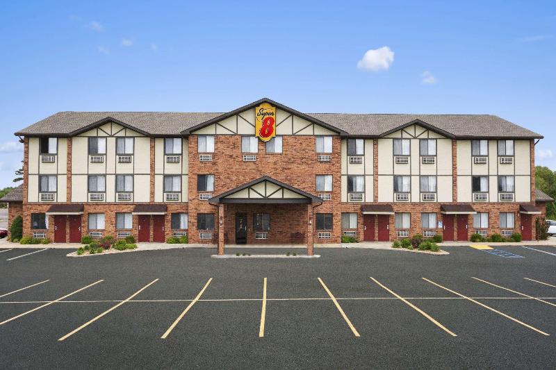 Super 8 by Wyndham Cuba GEN